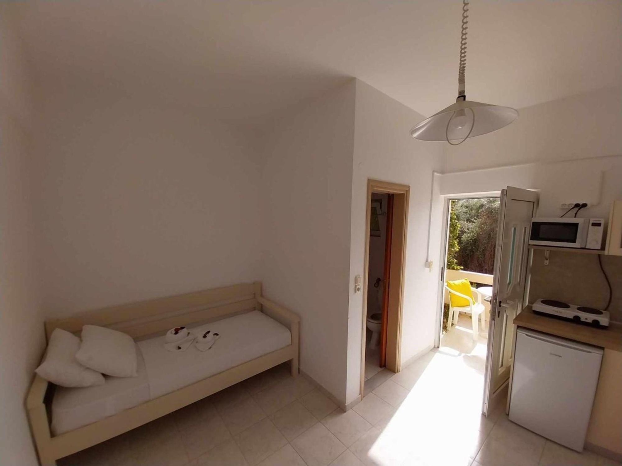 Litinas Apartments With Pool Agia Marina المظهر الخارجي الصورة