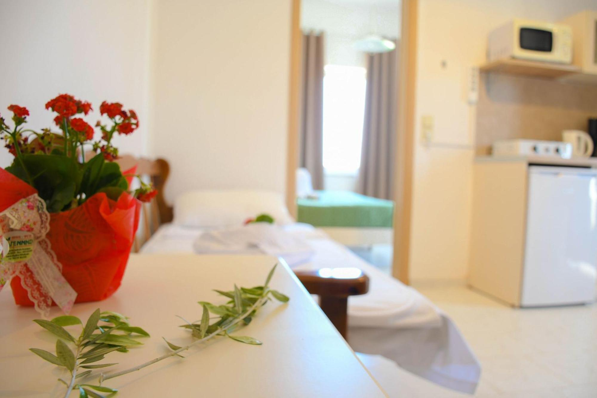 Litinas Apartments With Pool Agia Marina المظهر الخارجي الصورة