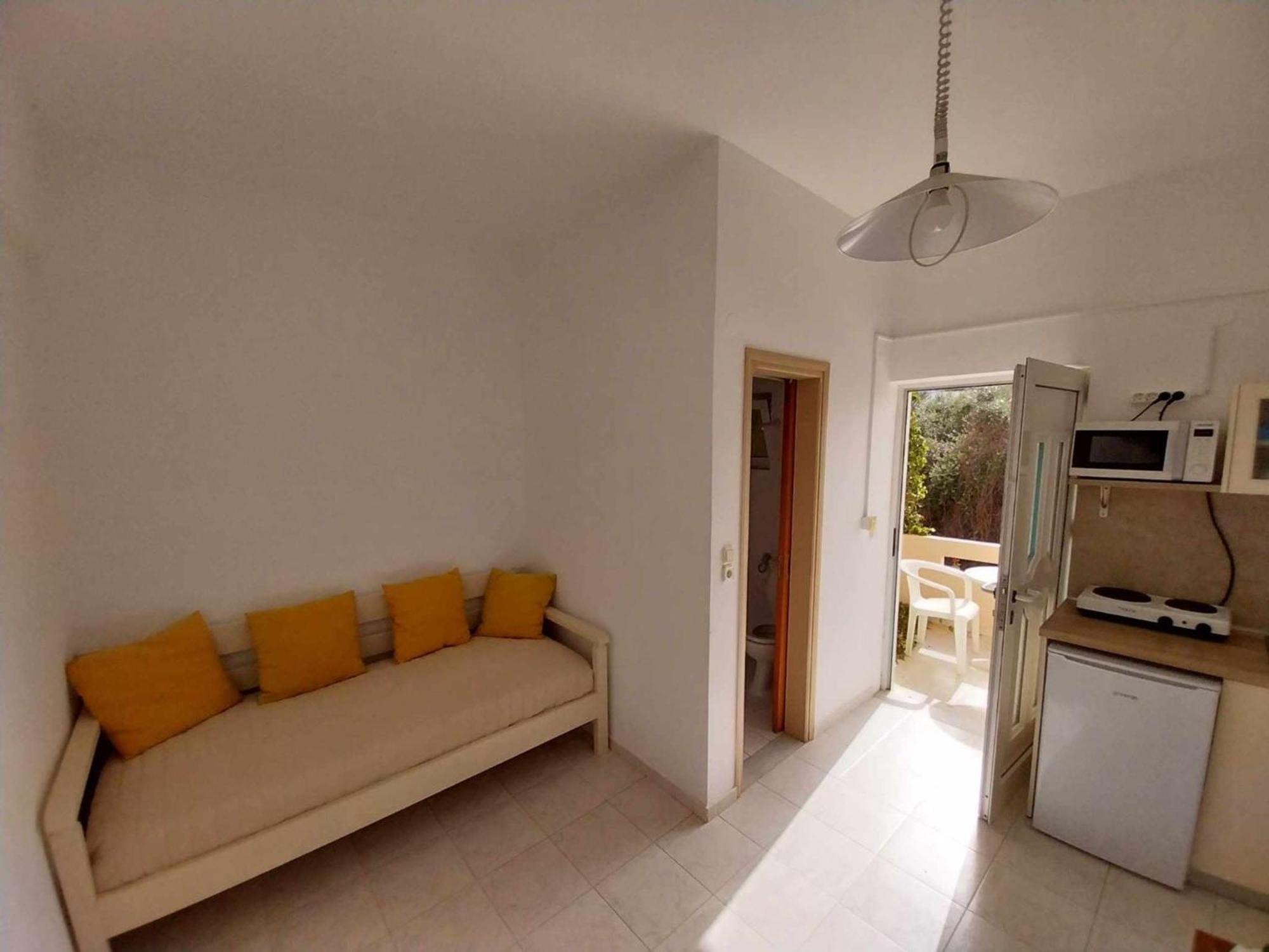 Litinas Apartments With Pool Agia Marina المظهر الخارجي الصورة