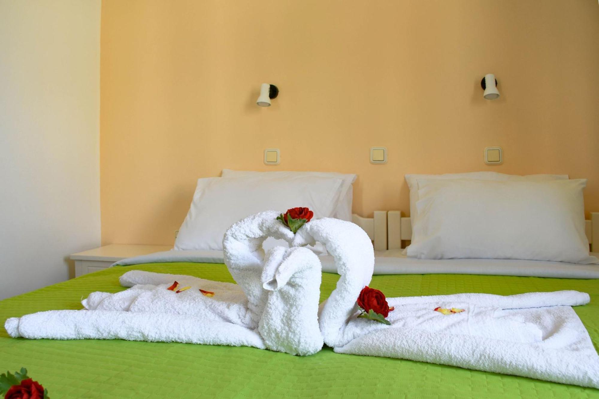 Litinas Apartments With Pool Agia Marina المظهر الخارجي الصورة
