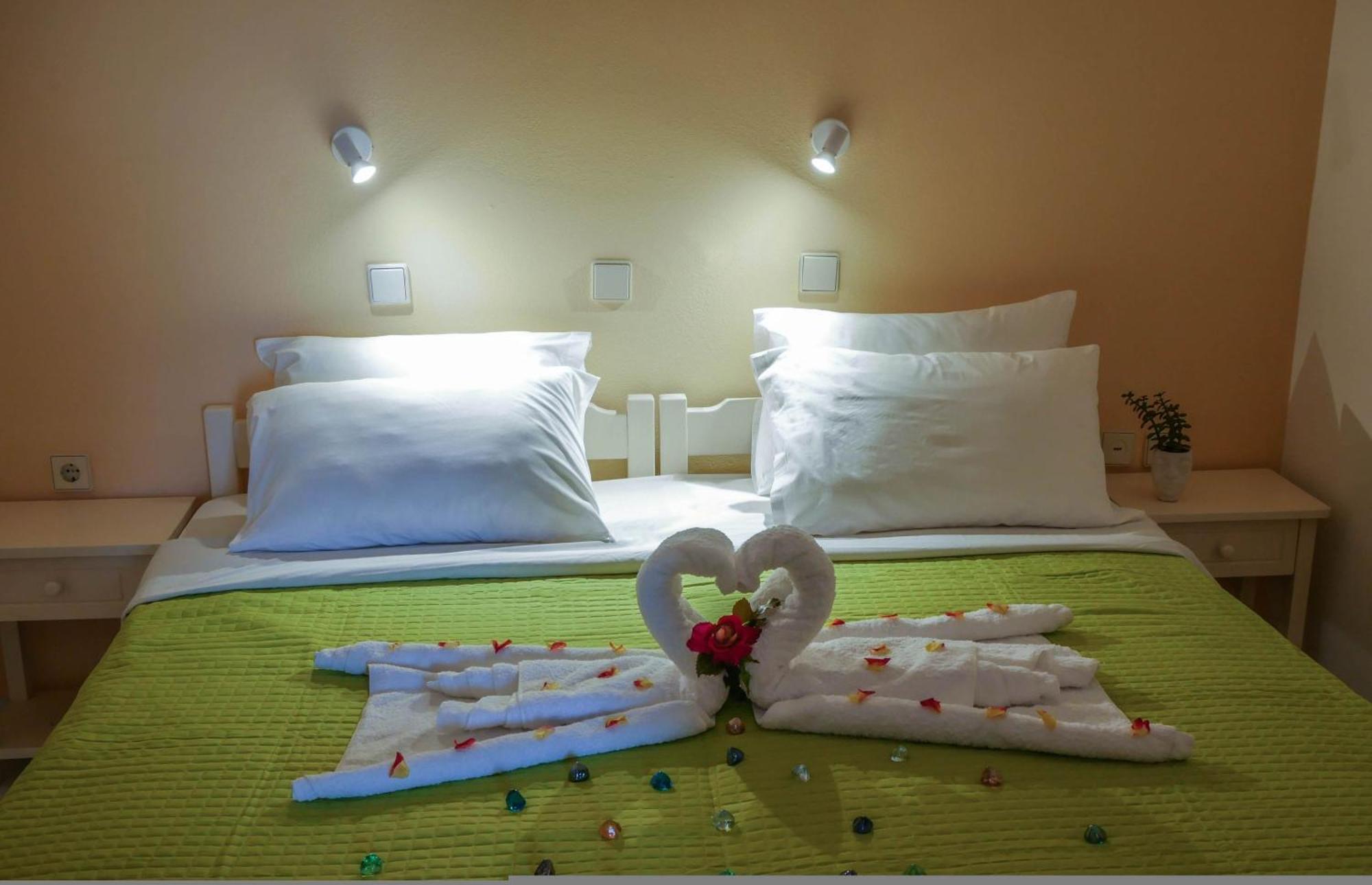 Litinas Apartments With Pool Agia Marina المظهر الخارجي الصورة