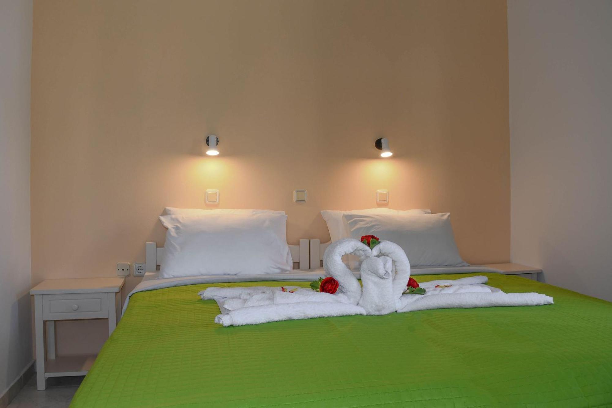 Litinas Apartments With Pool Agia Marina المظهر الخارجي الصورة